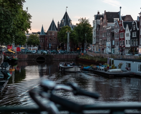 Амстердамский канал вечером