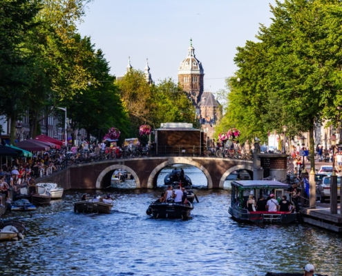 Движение по Амстердамским каналам