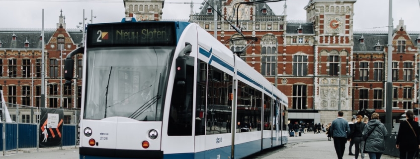Трамвай в Амстердаме